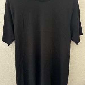 lululemon athletica Black Short Sleeve Tee